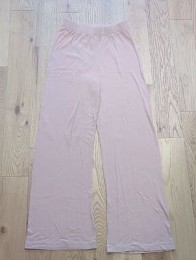 Skims. Wide Leg Ribbed Lounge Pants in Soft Pink. Size Small.
